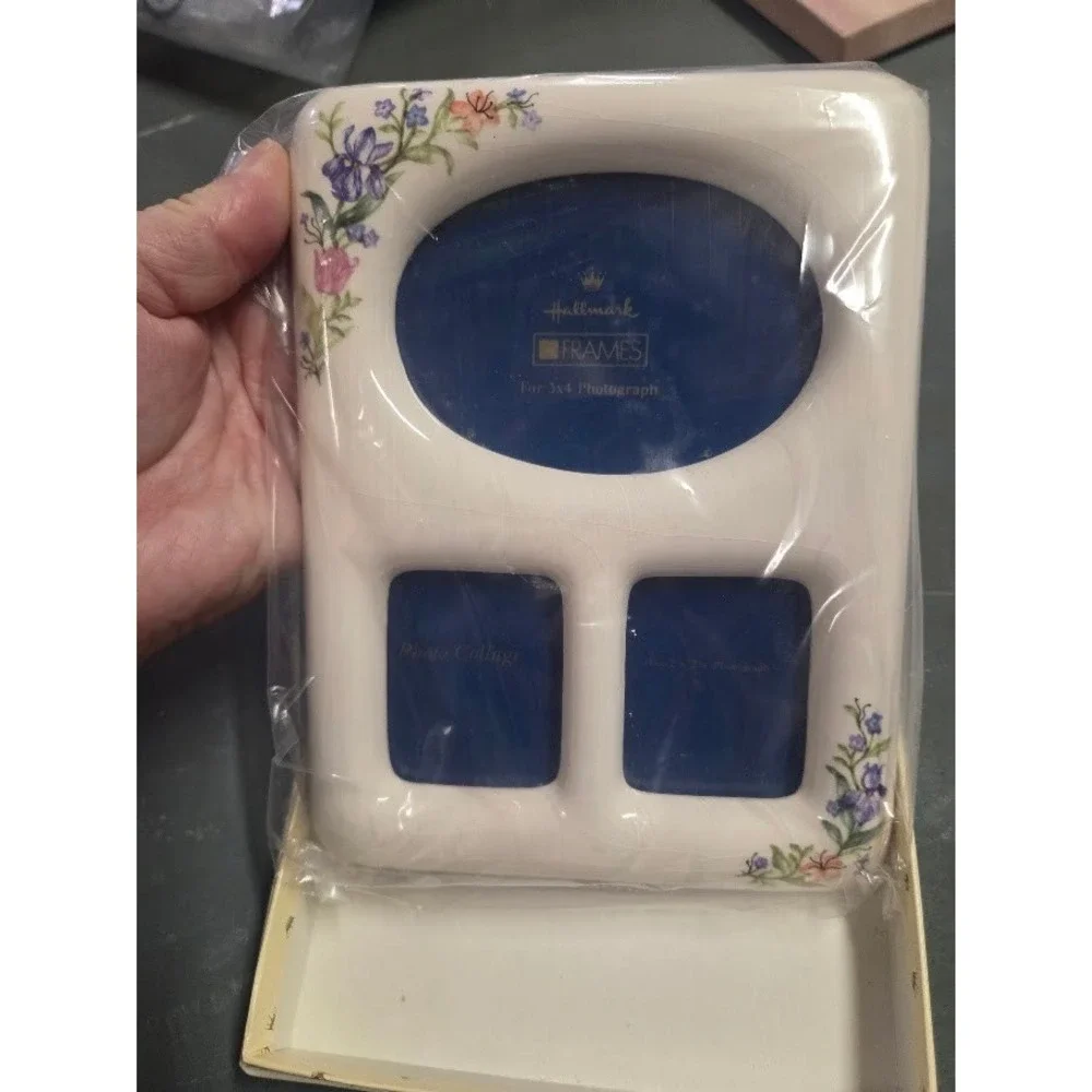 Hallmark Vintage Ceramic Floral Photo Collage Picture Frame 3 Opening White
